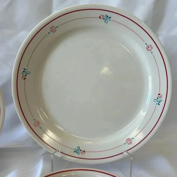 Corelle Cranberry Blossoms Assorted Dinnerware Pieces Lot - Picture 5 of 5